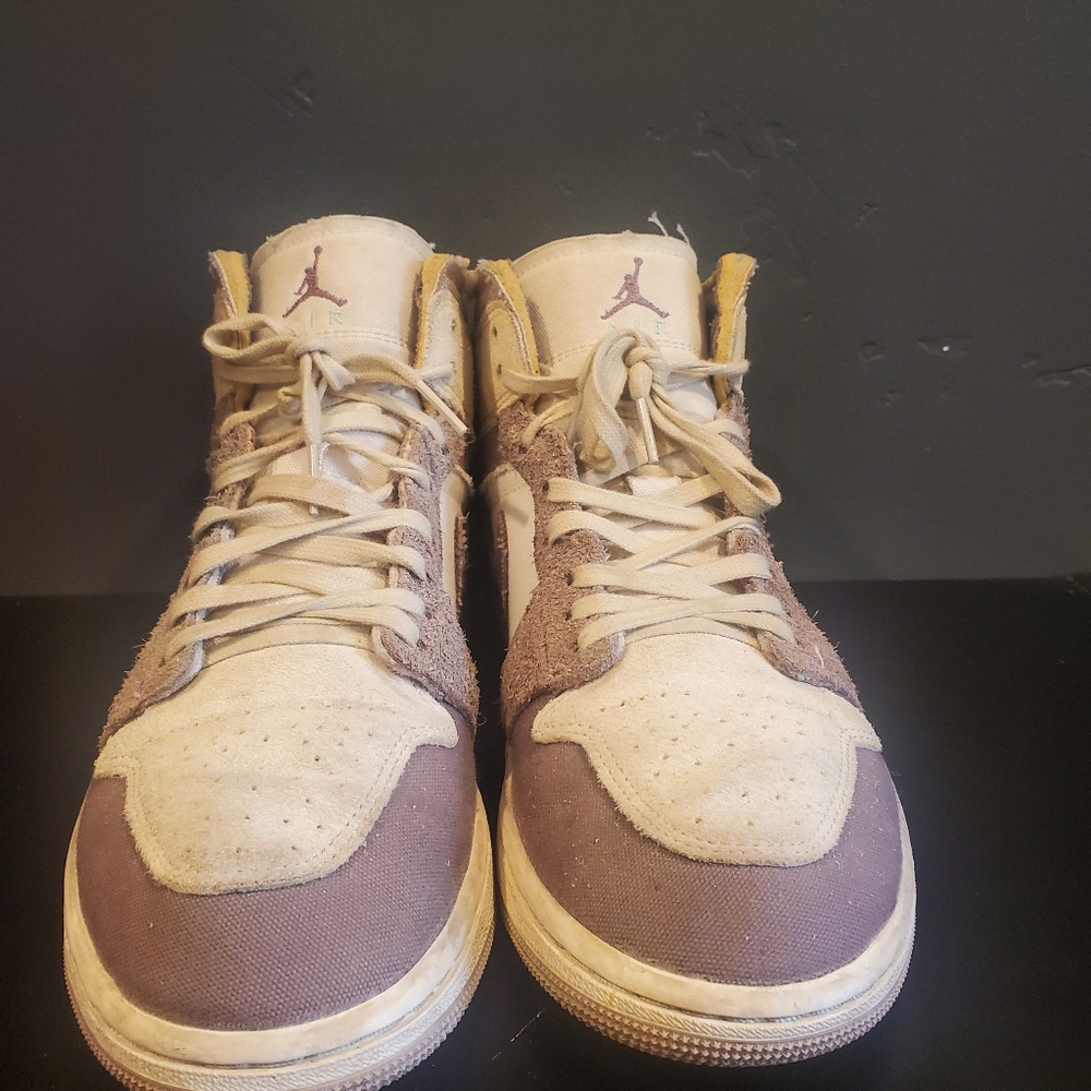 Air Jordan 1 Mid Taupe Haze Craft